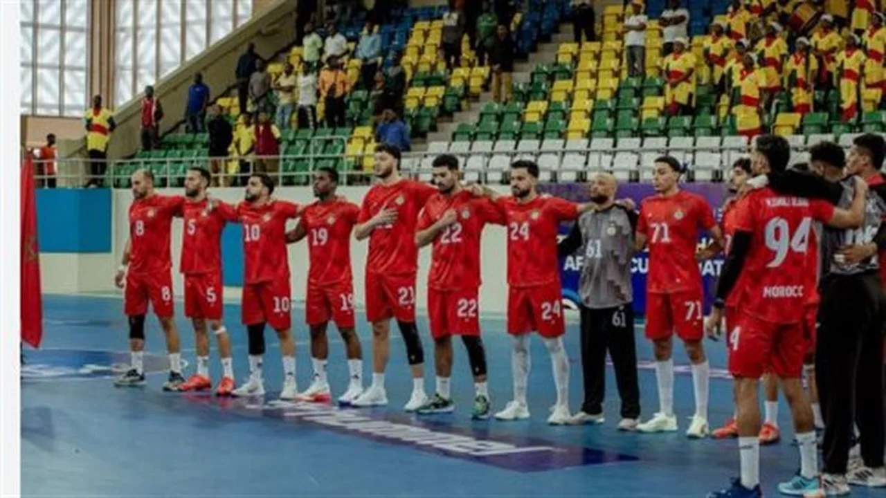 صدام اليد.. موعد مباراة المغرب وغينيا في كأس أمم إفريقيا والقنوات الناقلة للمواجهة